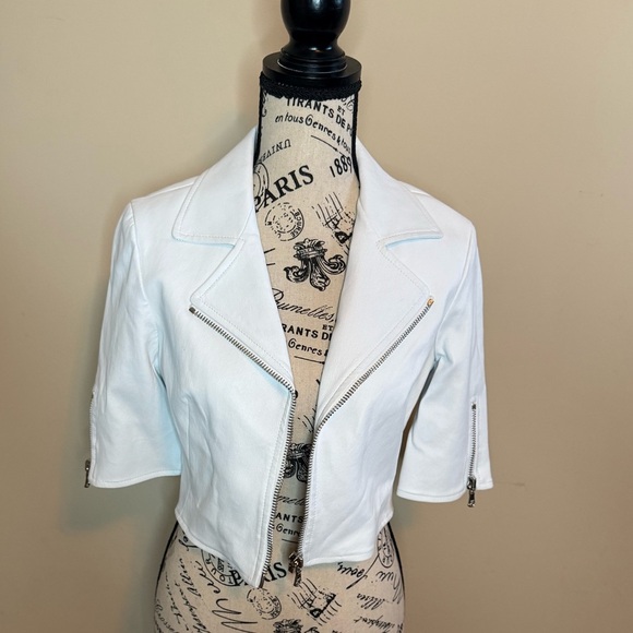 White cropped genuine Leather moto jacket - Picture 2 of 15